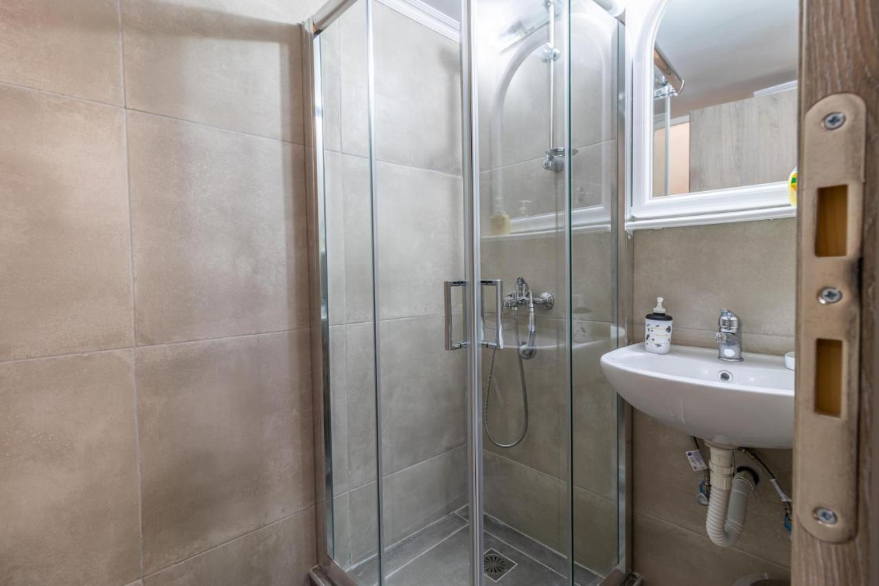 Korinthos Downtown Apartment 外观 照片